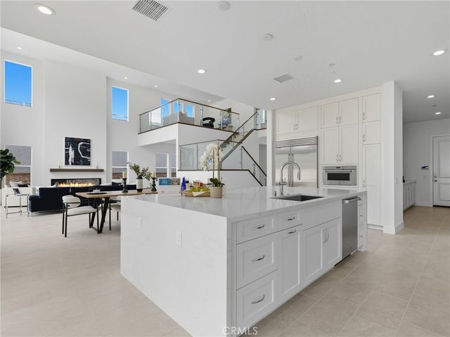 9539 N Andora Avenue, Chatsworth, CA 91311