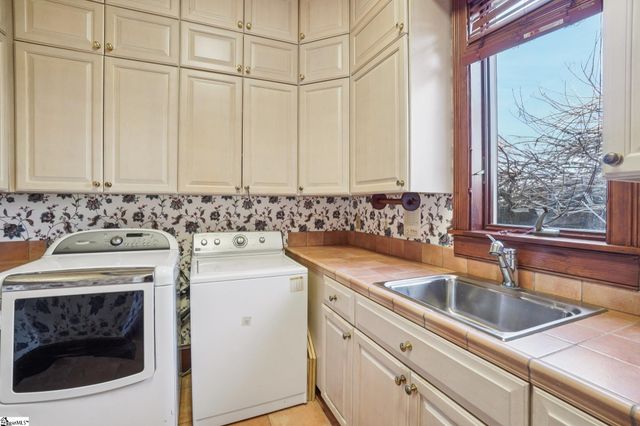 212 Flintrock Knob Lane, Landrum, SC 29356