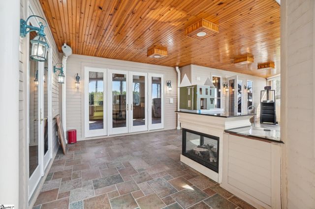 212 Flintrock Knob Lane, Landrum, SC 29356