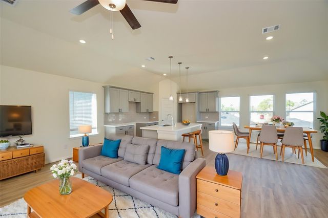 14127 Mellow Pine Ct, Houston, TX 77032