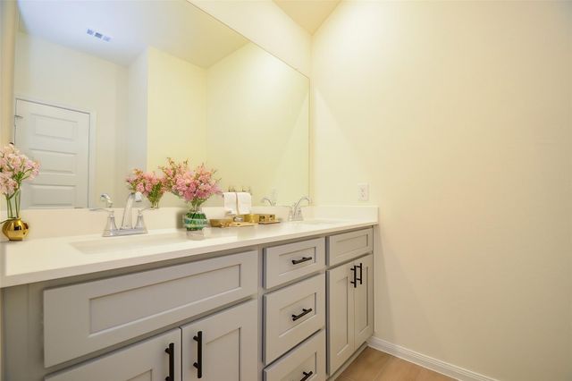 14127 Mellow Pine Ct, Houston, TX 77032