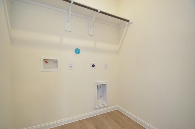 14127 Mellow Pine Ct, Houston, TX 77032