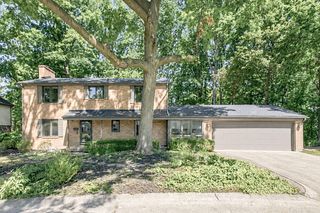 703 Comings Avenue, St. Joseph, MI 49085