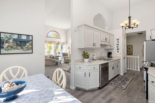 60020 Scott Street, South Bend, IN 46614