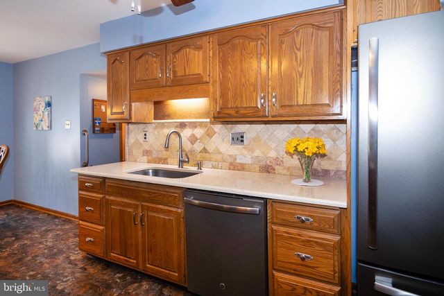 87 FREEDOM RD, Sewell, NJ 08080