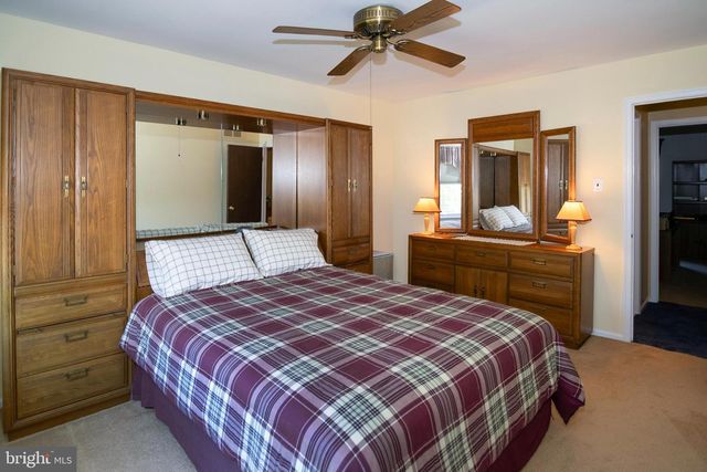 87 FREEDOM RD, Sewell, NJ 08080