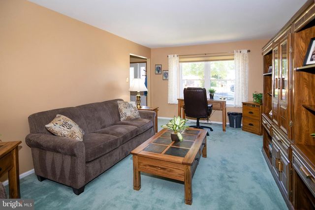 87 FREEDOM RD, Sewell, NJ 08080