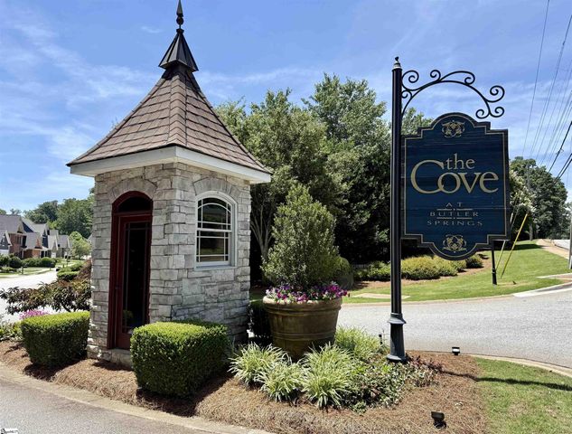 10 Wiscasset Way, Greenville, SC 29615