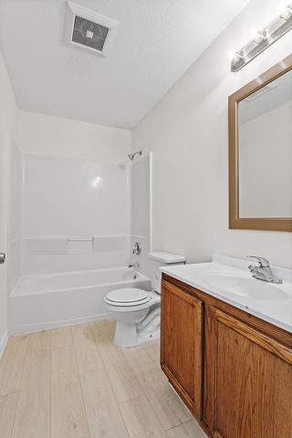 2210 Irving Avenue N, Minneapolis, MN 55411