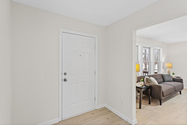 2210 Irving Avenue N, Minneapolis, MN 55411