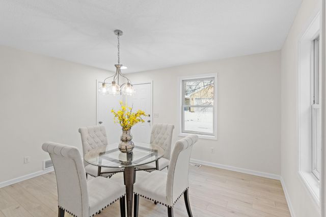 2210 Irving Avenue N, Minneapolis, MN 55411