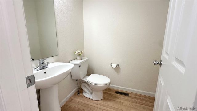 7482 E 7th Avenue 19, Denver, CO 80230