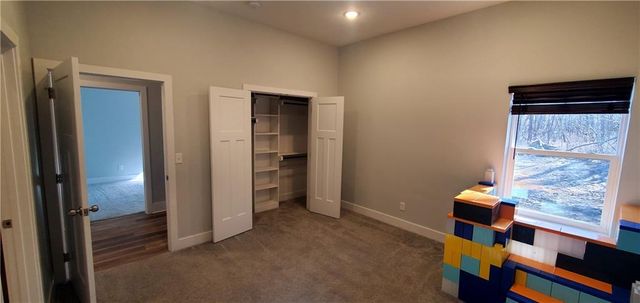 7614 S Morris Road, Oak Grove, MO 64075