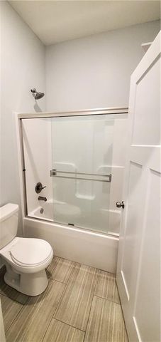 7614 S Morris Road, Oak Grove, MO 64075