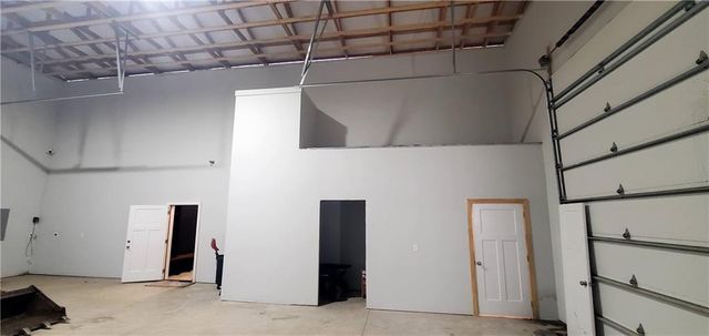 7614 S Morris Road, Oak Grove, MO 64075