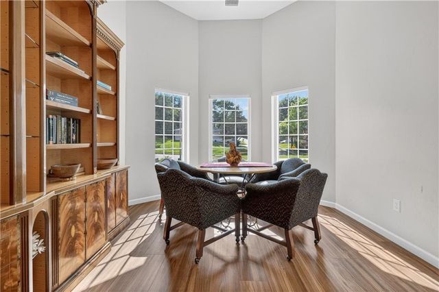 2015 S Lees Summit Road, Independence, MO 64050