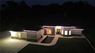 2015 S Lees Summit Road, Independence, MO 64050