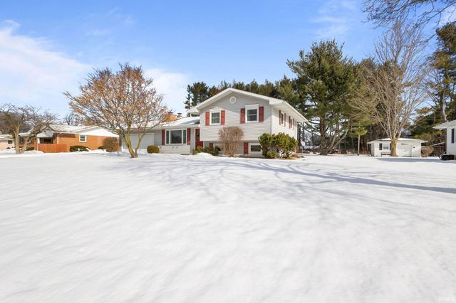 51900 Cheryl Drive, Granger, IN 46530