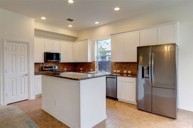 301 Highland Ridge Drive, Wylie, TX 75098