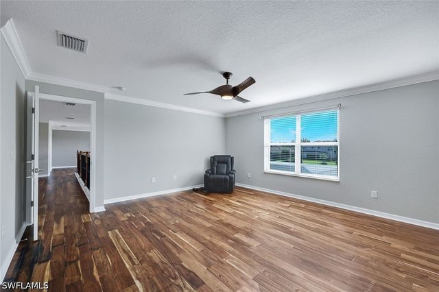 2262 Vermont LN, Naples, FL 34120