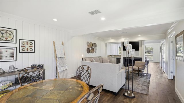 133 World Of Tennis SQ, Lakeway, TX 78738