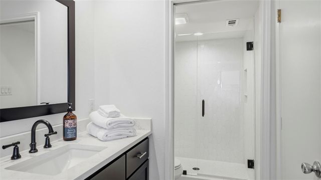 133 World Of Tennis SQ, Lakeway, TX 78738