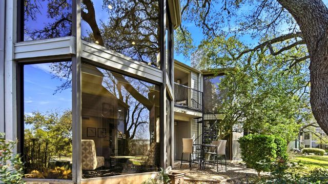 133 World Of Tennis SQ, Lakeway, TX 78738