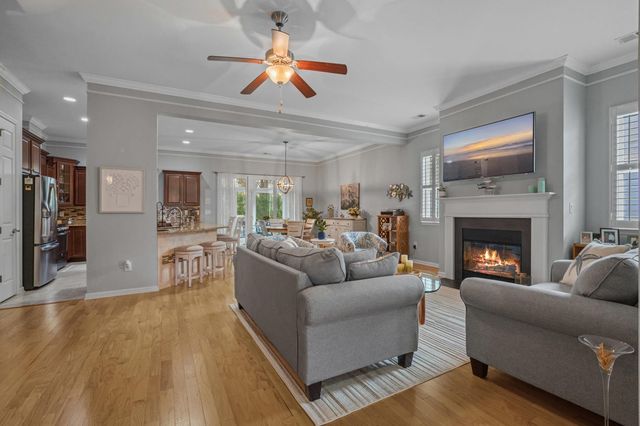 1652 Murrell Pl., Murrells Inlet, SC 29576