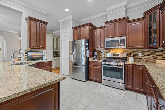 1652 Murrell Pl., Murrells Inlet, SC 29576
