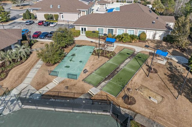 1652 Murrell Pl., Murrells Inlet, SC 29576