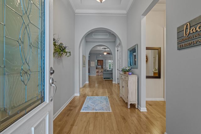 1652 Murrell Pl., Murrells Inlet, SC 29576