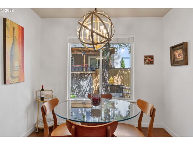 8962 Sw 75TH Pl, Portland, OR 97223
