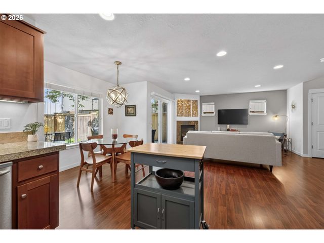 8962 Sw 75TH Pl, Portland, OR 97223