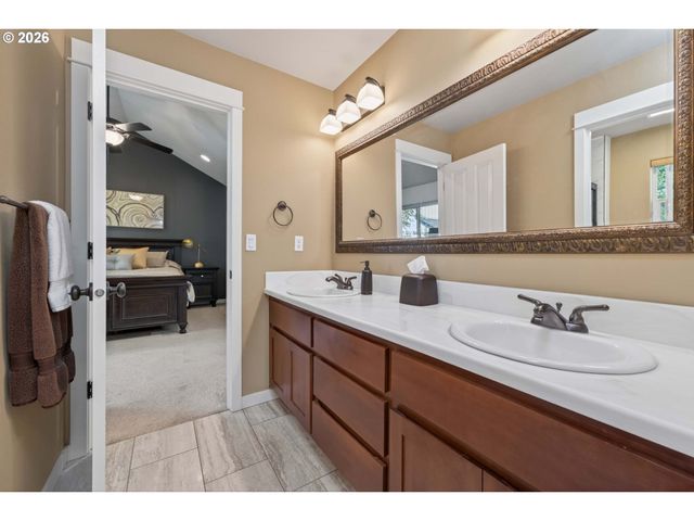 8962 Sw 75TH Pl, Portland, OR 97223