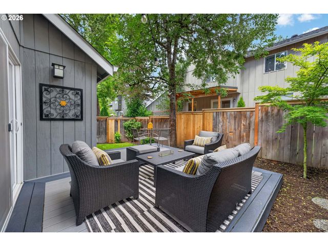 8962 Sw 75TH Pl, Portland, OR 97223
