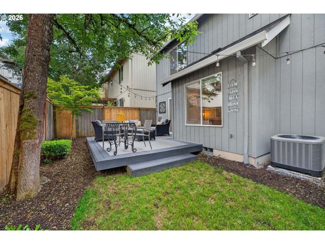 8962 Sw 75TH Pl, Portland, OR 97223