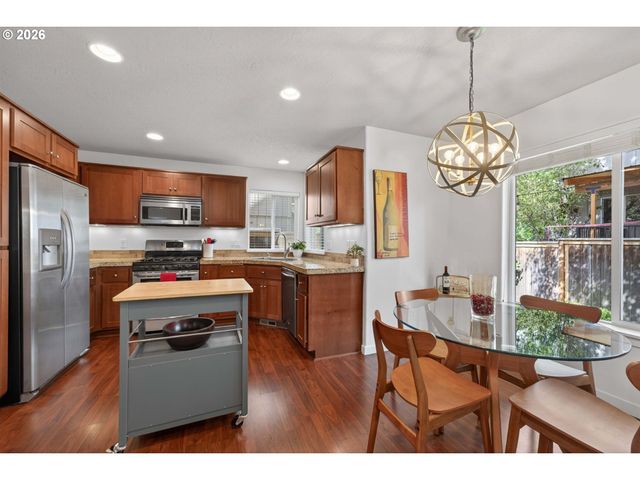 8962 Sw 75TH Pl, Portland, OR 97223