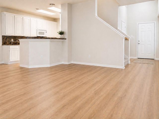 203 N Burberry Park Circle, The Woodlands, TX 77382