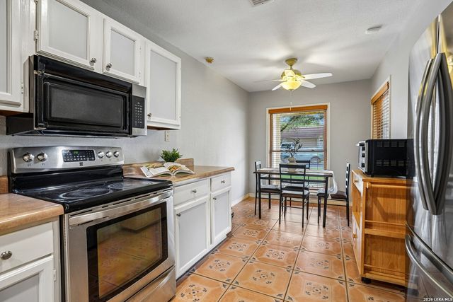 16319 Falcon Hill St, San Antonio, TX 78247