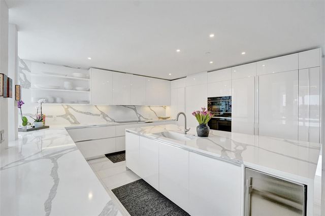 920 Intracoastal Drive 503, Fort Lauderdale, FL 33304