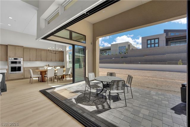 10973 Horizon Ledge Avenue, Las Vegas, NV 89135