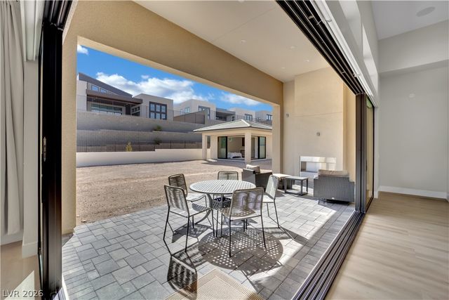 10973 Horizon Ledge Avenue, Las Vegas, NV 89135