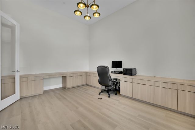 10973 Horizon Ledge Avenue, Las Vegas, NV 89135