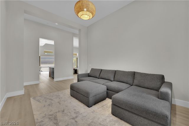 10973 Horizon Ledge Avenue, Las Vegas, NV 89135