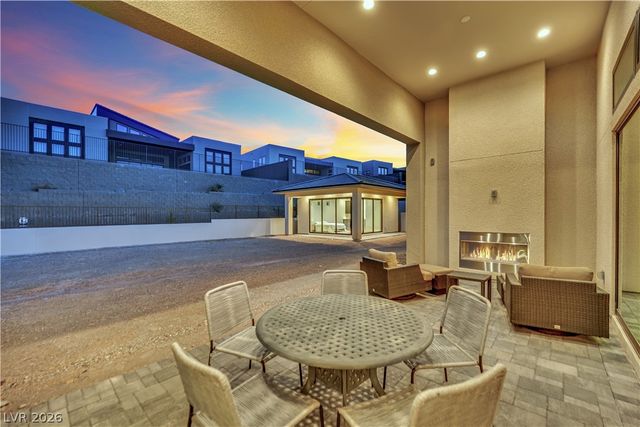 10973 Horizon Ledge Avenue, Las Vegas, NV 89135