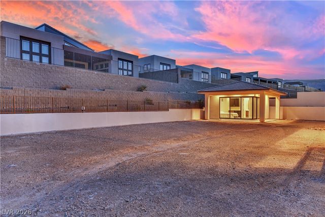 10973 Horizon Ledge Avenue, Las Vegas, NV 89135