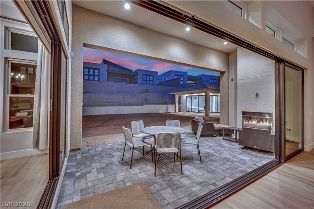 10973 Horizon Ledge Avenue, Las Vegas, NV 89135