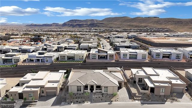 10973 Horizon Ledge Avenue, Las Vegas, NV 89135