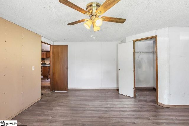 136 Topaz Drive, Gray Court, SC 29645