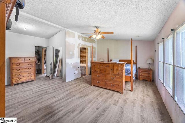 136 Topaz Drive, Gray Court, SC 29645
